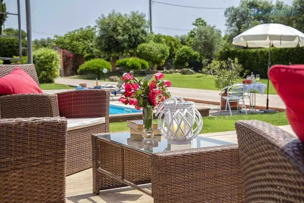Clicksardegna Villa Lavinia Con Piscina E Accesso Alla Laguna Calich Casa Linari 0*,  İtalya