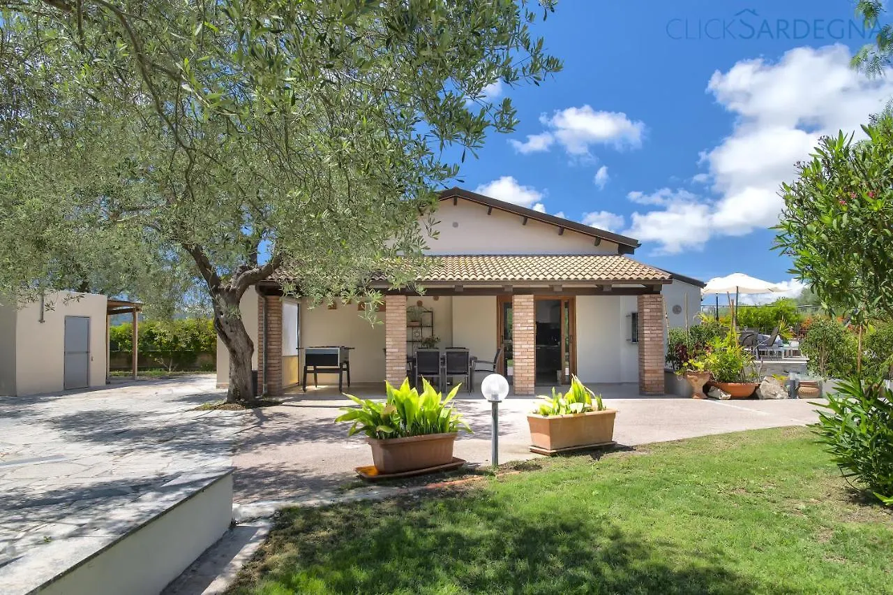 Casa Linari Clicksardegna Villa Lavinia Con Piscina E Accesso Alla Laguna Calich