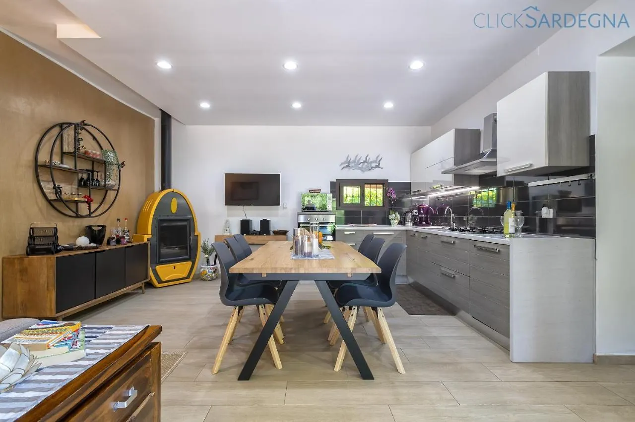 Clicksardegna Villa Lavinia Con Piscina E Accesso Alla Laguna Calich Casa Linari İtalya