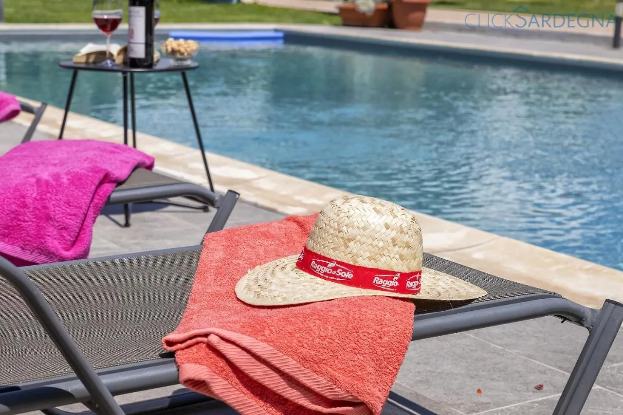 Clicksardegna Villa Lavinia Con Piscina E Accesso Alla Laguna Calich Casa Linari