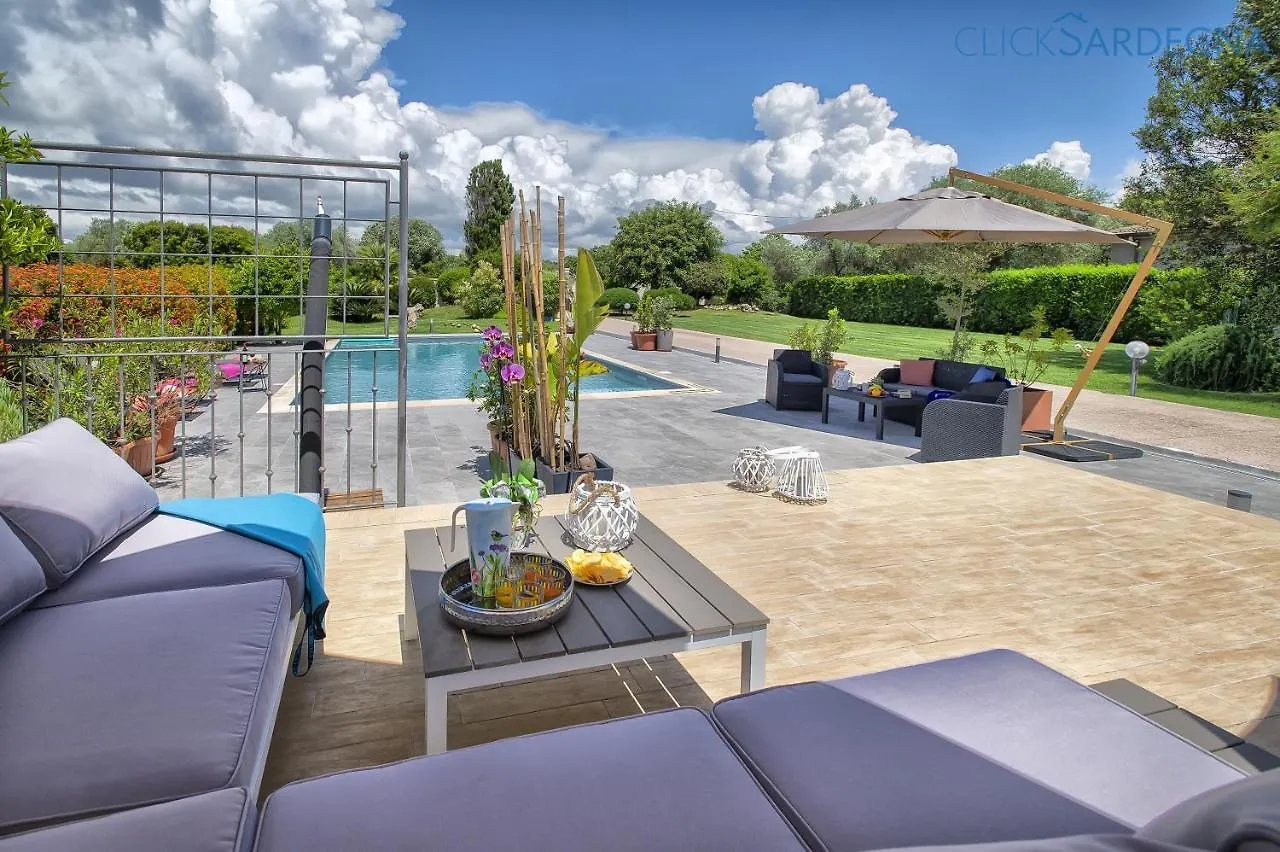 Casa Linari Clicksardegna Villa Lavinia Con Piscina E Accesso Alla Laguna Calich