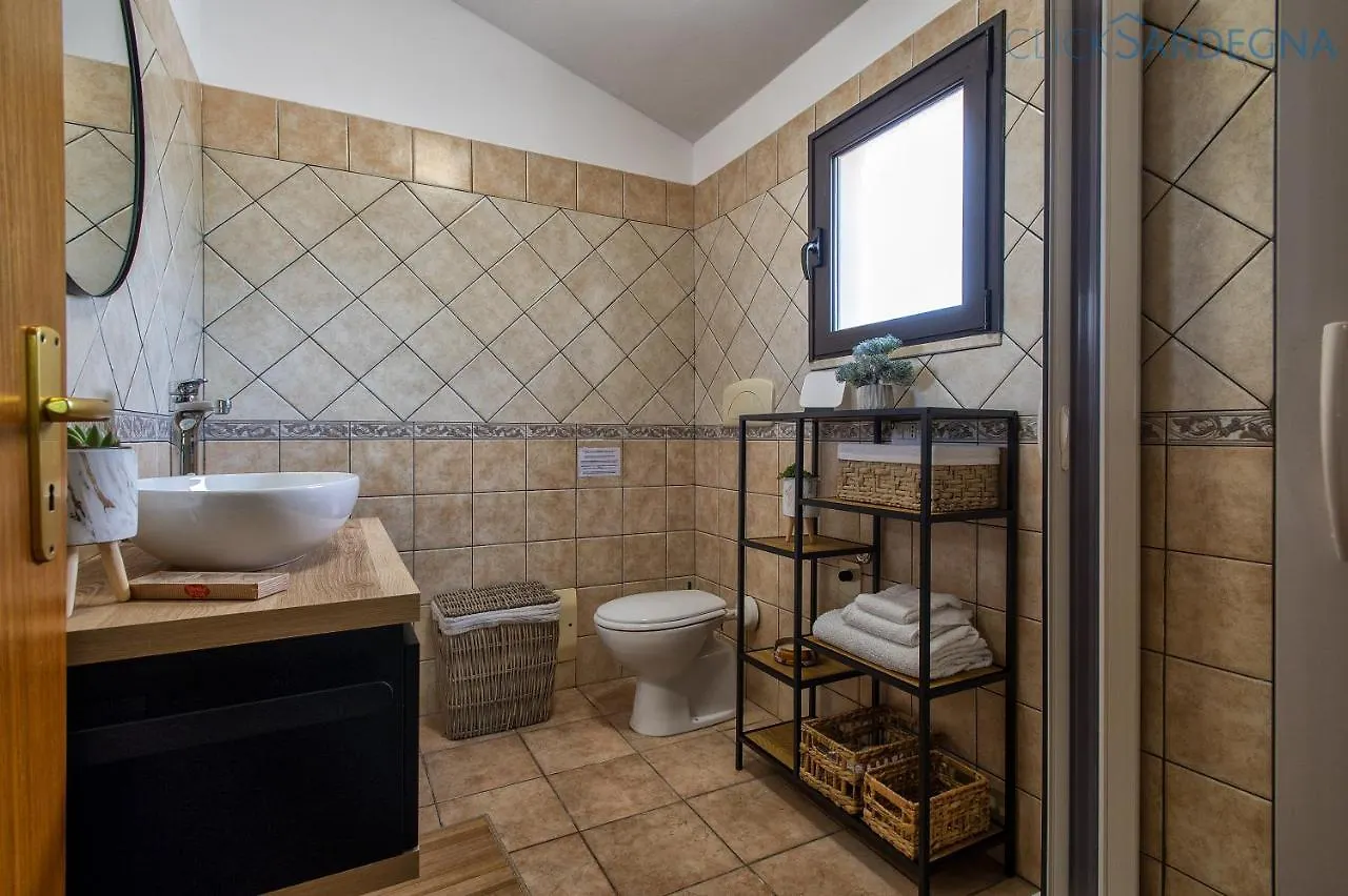 Casa Linari Clicksardegna Villa Lavinia Con Piscina E Accesso Alla Laguna Calich Casa Linari