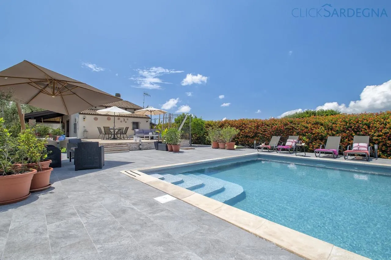 Clicksardegna Villa Lavinia Con Piscina E Accesso Alla Laguna Calich location
